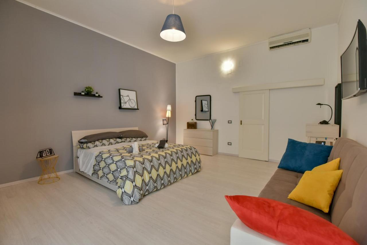 Tasso Apartment Σαλέρνο Εξωτερικό φωτογραφία