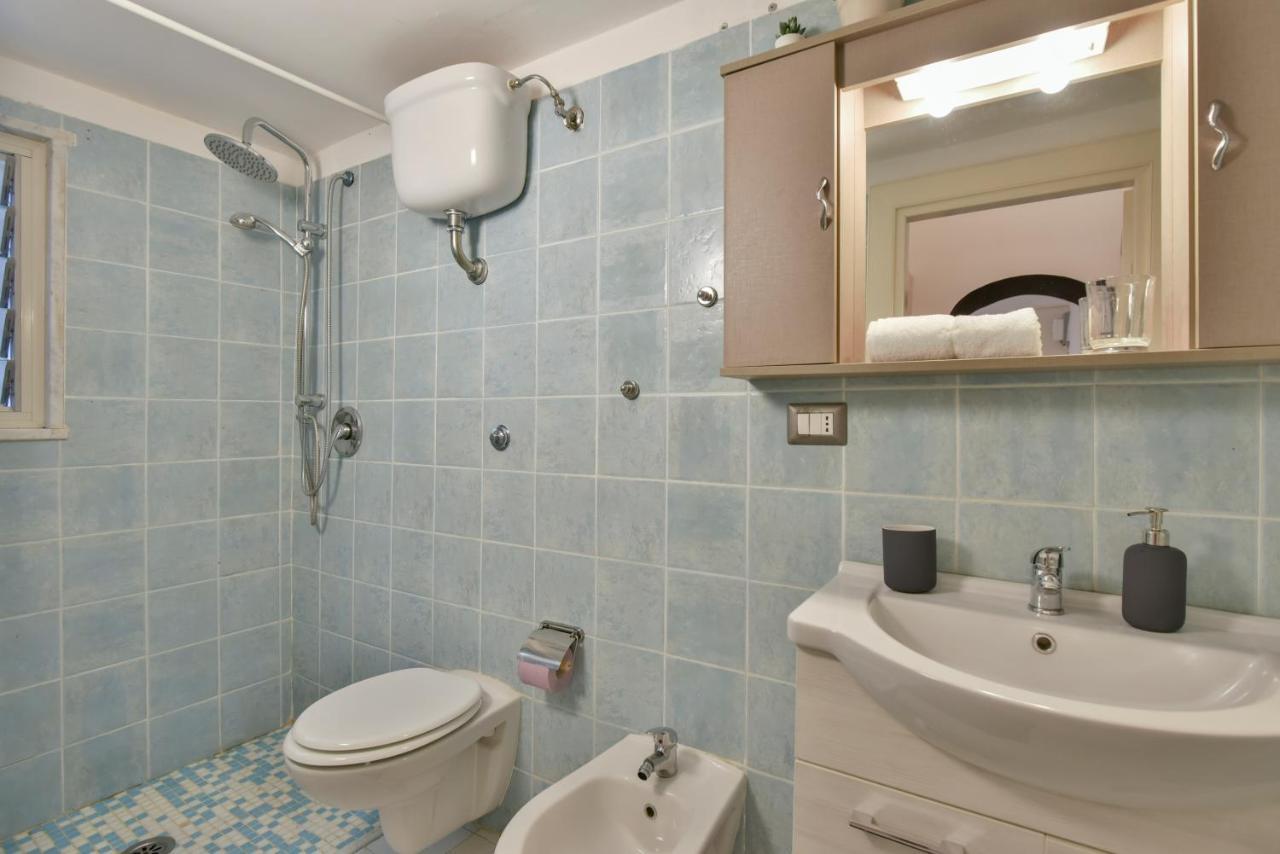 Tasso Apartment Σαλέρνο Εξωτερικό φωτογραφία
