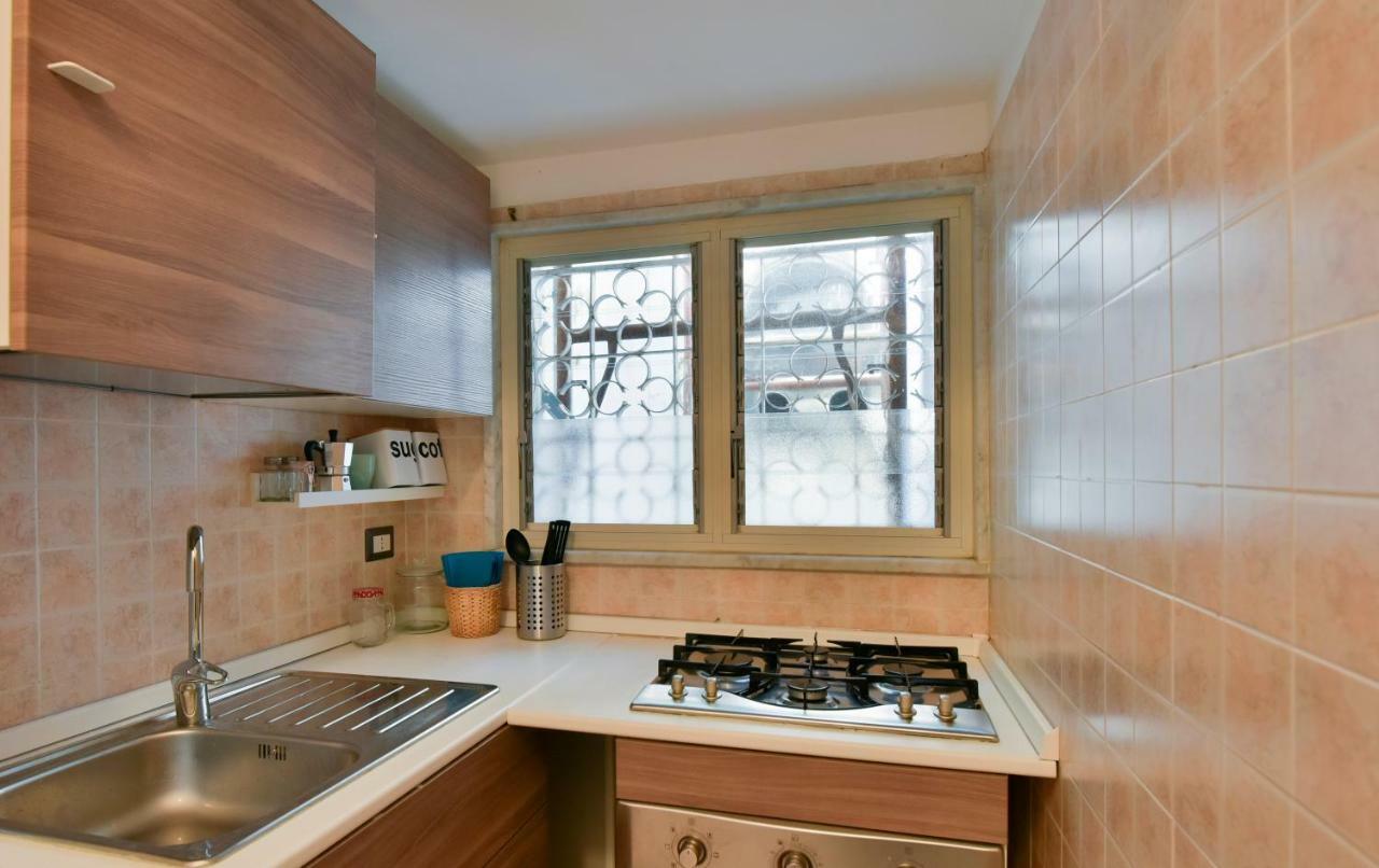 Tasso Apartment Σαλέρνο Εξωτερικό φωτογραφία
